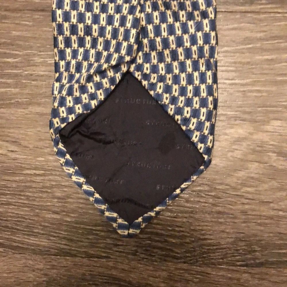 Structure Tie - Picture 7 of 8